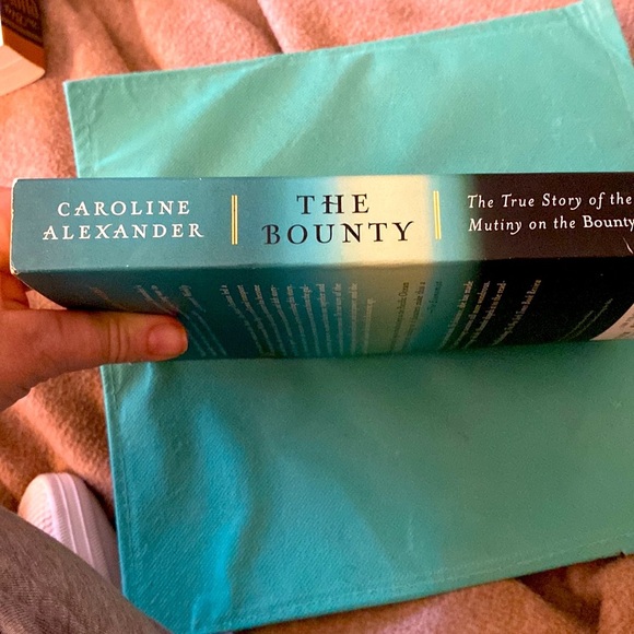 THE BOUNTY - The True Story of Mutiny on the Bounty by Caroline Alexander GUC - Picture 2 of 4